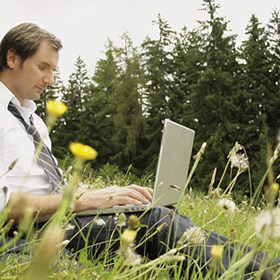 Статьи: Работа на расстоянии. Меньше вижу — больше люблю?